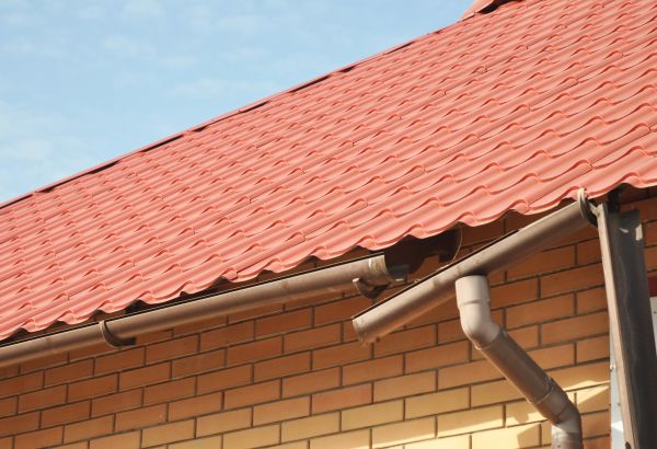 Loose Gutter Repair in Granger