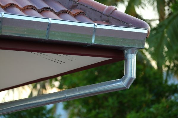 Metal Gutter Repair in Granger
